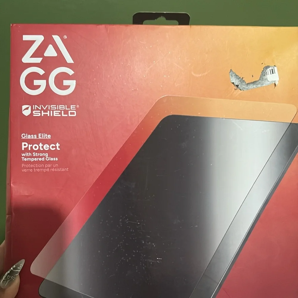 InvisibleShield Glass Elite Screen Protector for New iPad 2024 (Large) - Black